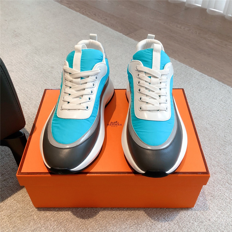 H**me5 new sneakers