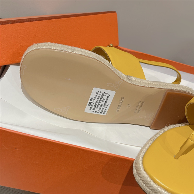 H**me5 knitted flat sandals