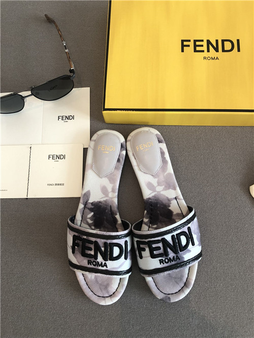 F**di slippers sandals