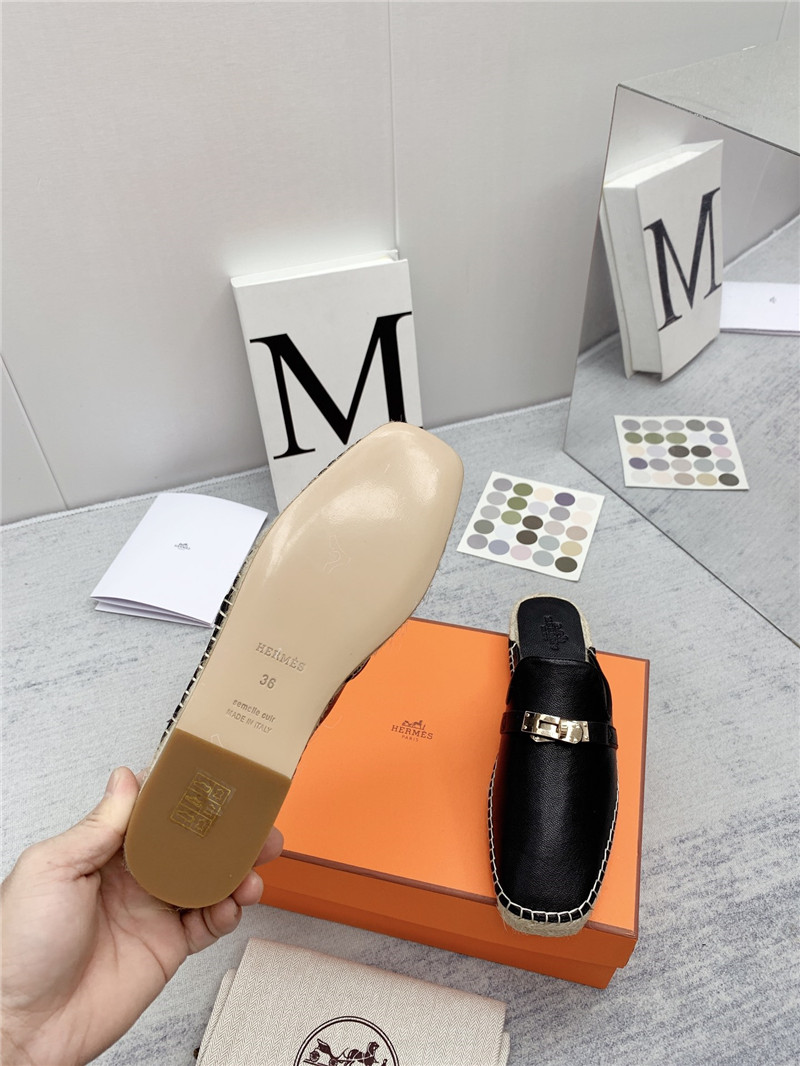 H**me5 loafer slippers