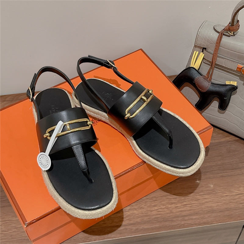 H**me5 knitted flat sandals