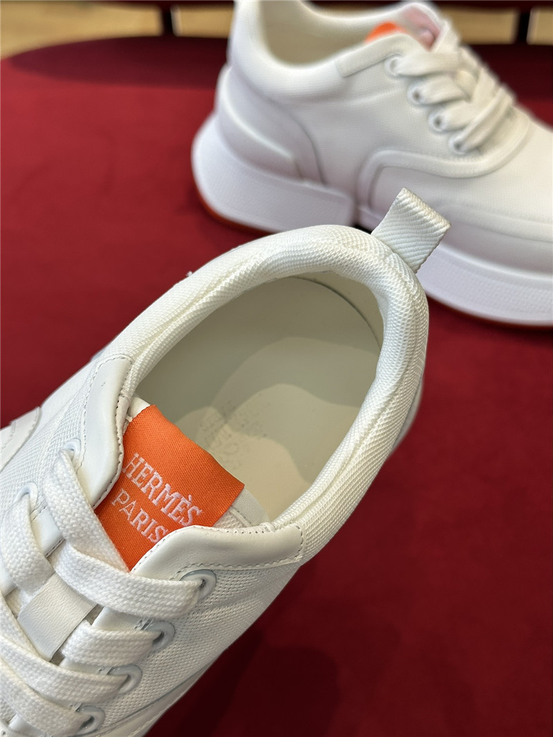 H**me5 new sneakers