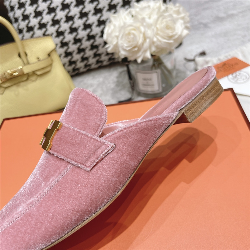 H**me5 H buckle classic slippers