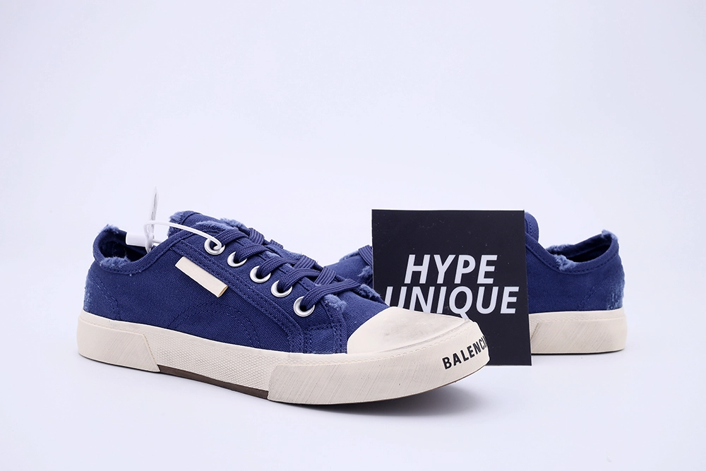 Ba1en*iaga PARIS LOW SNEAKER IN BLUE