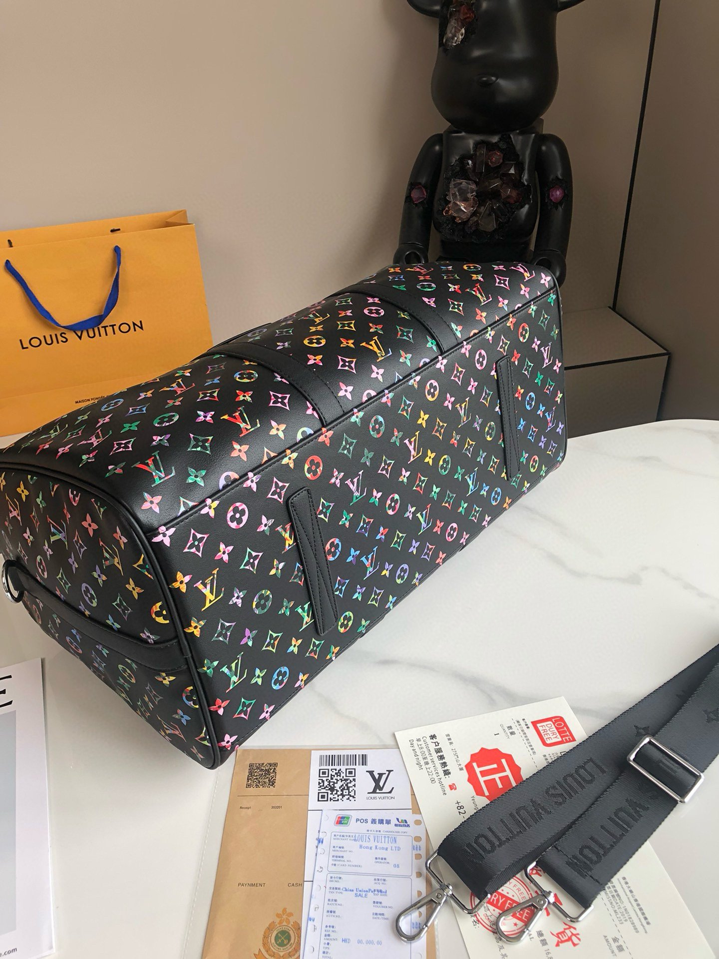 L0vis Vvtt0n Travel Bag for Stylish Men