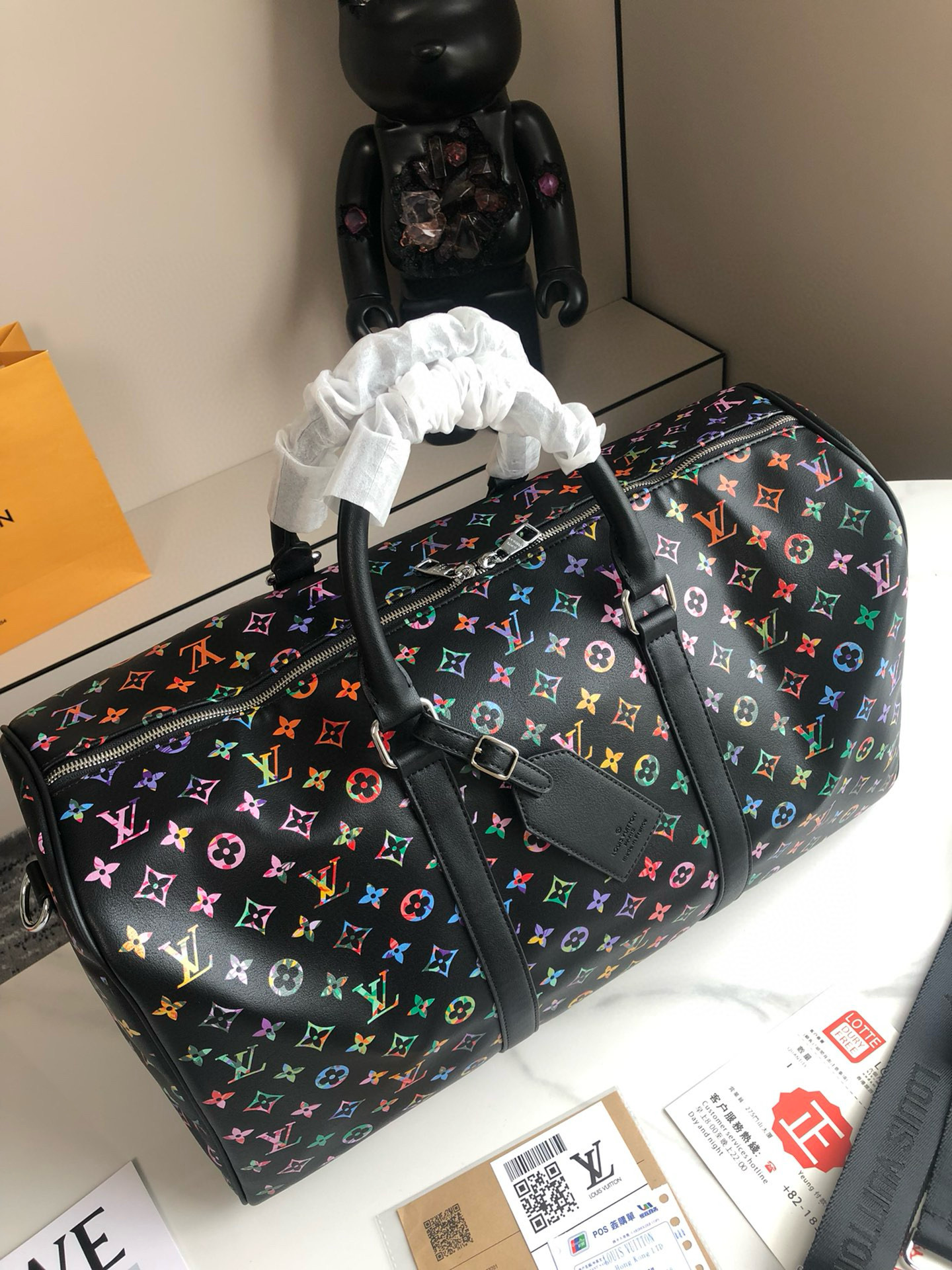 L0vis Vvtt0n Travel Bag for Stylish Men