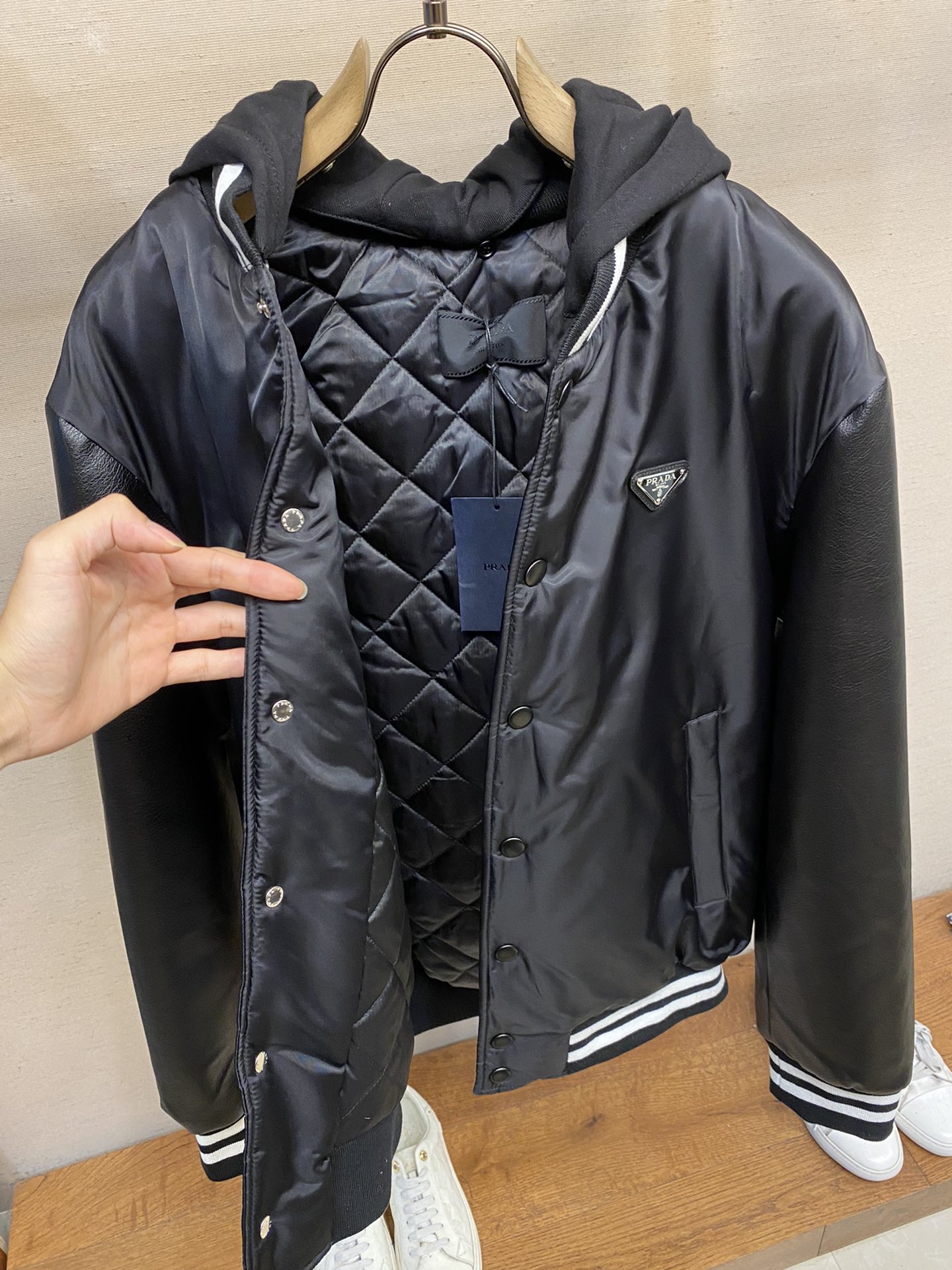 Pra*a Jacket