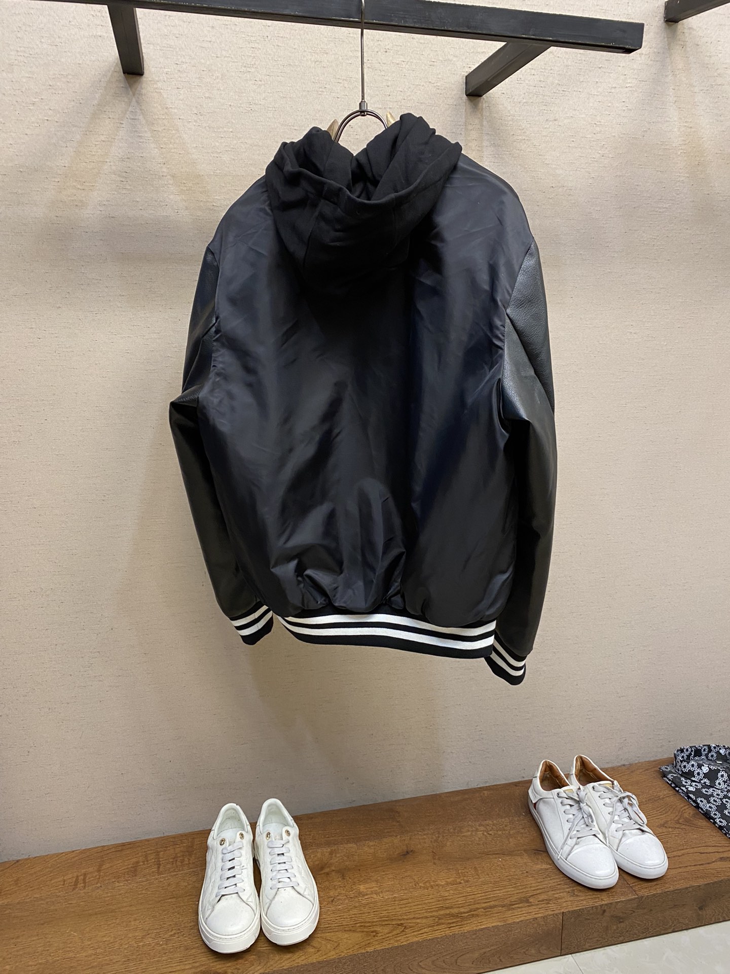 Pra*a Jacket
