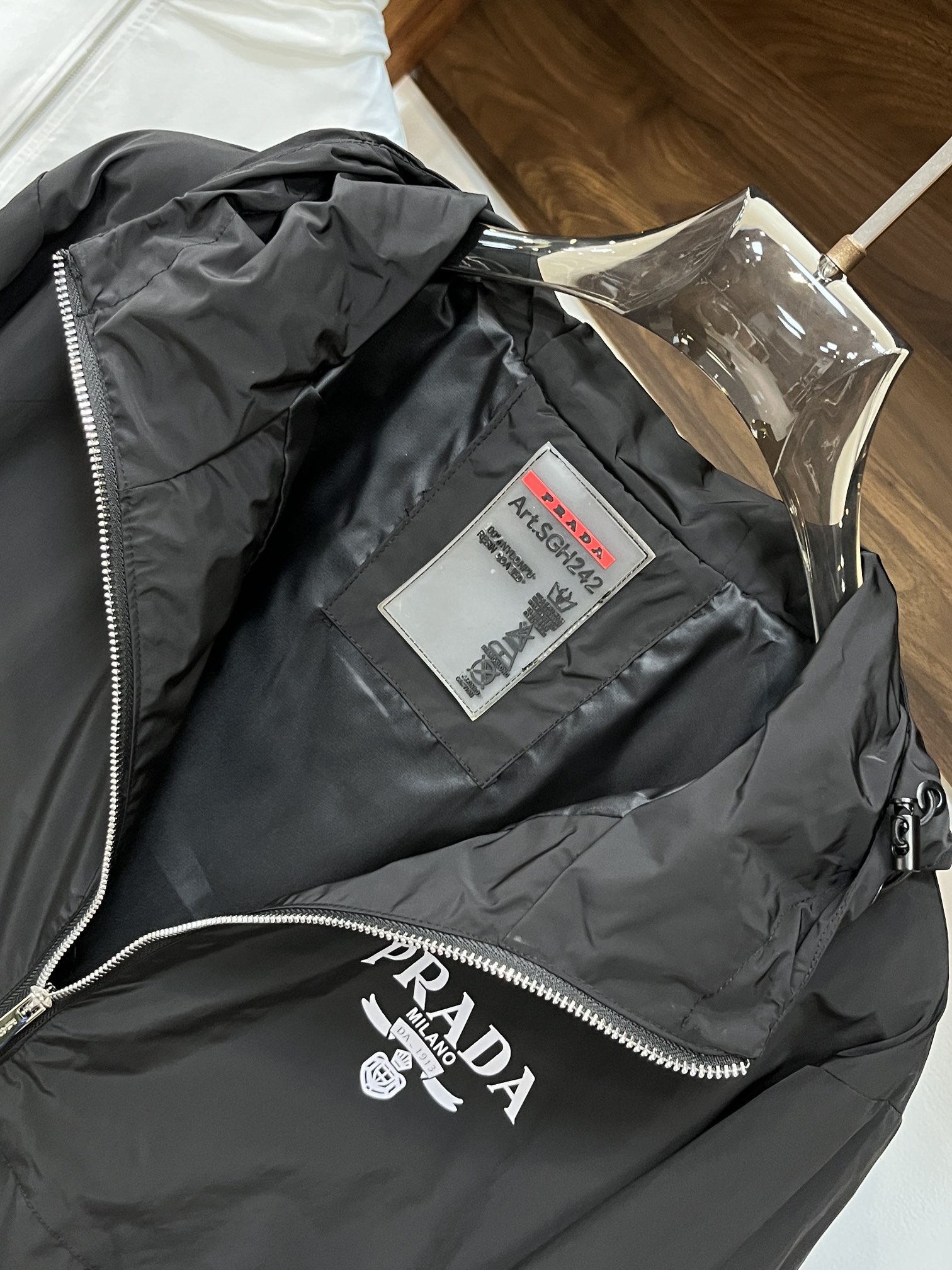 Pra*a Jacket