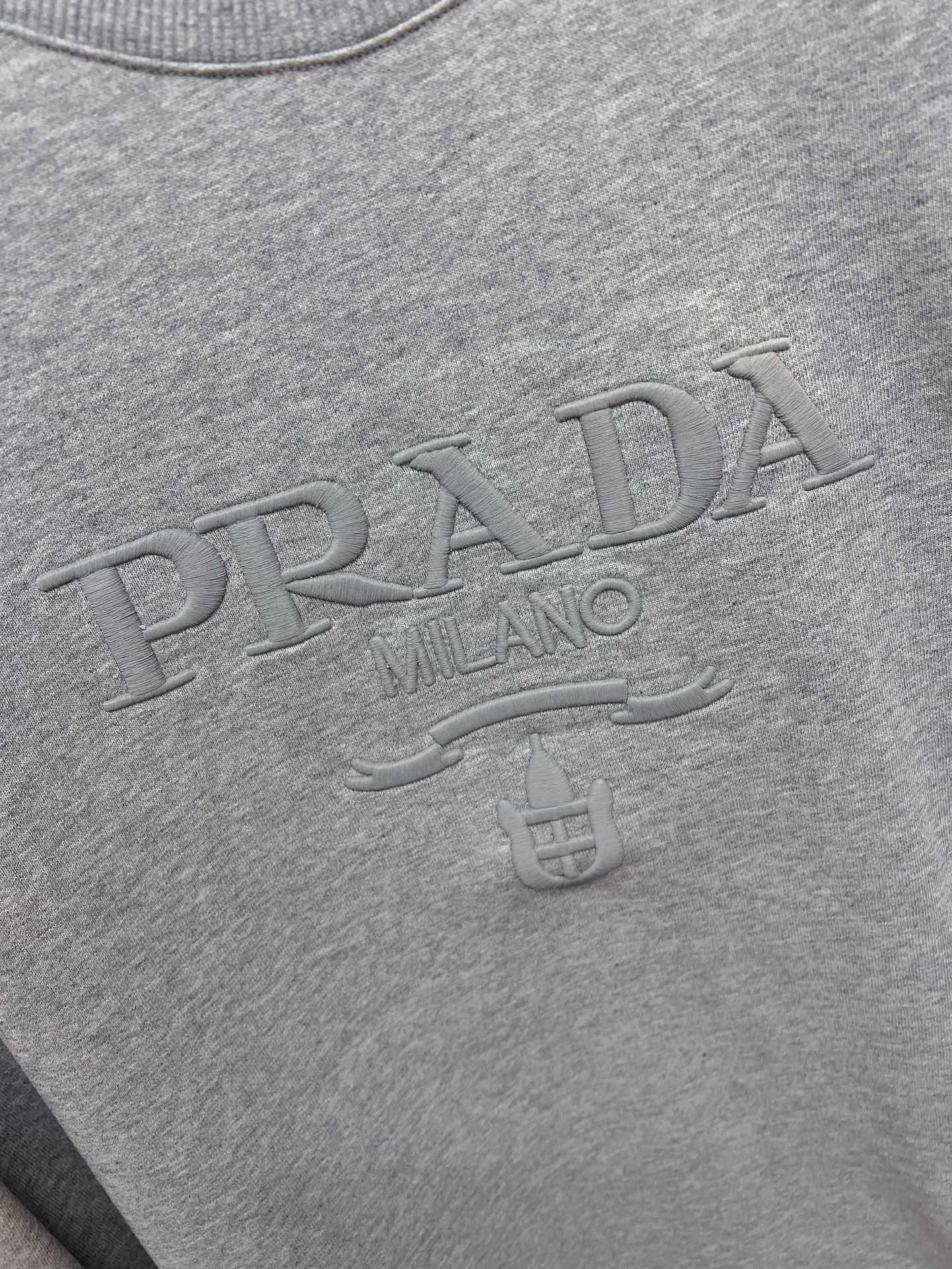 Pra*a Hoodie