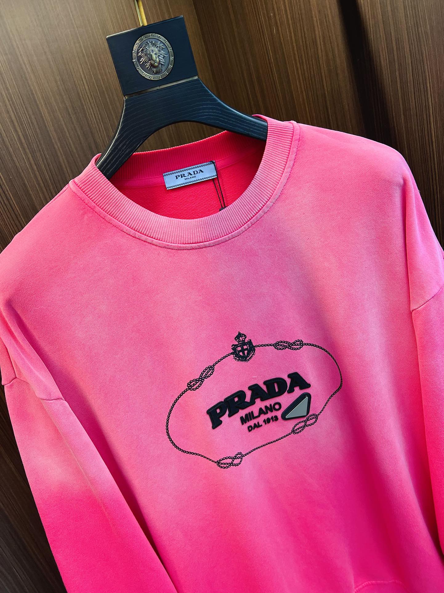 Pra*a Hoodie