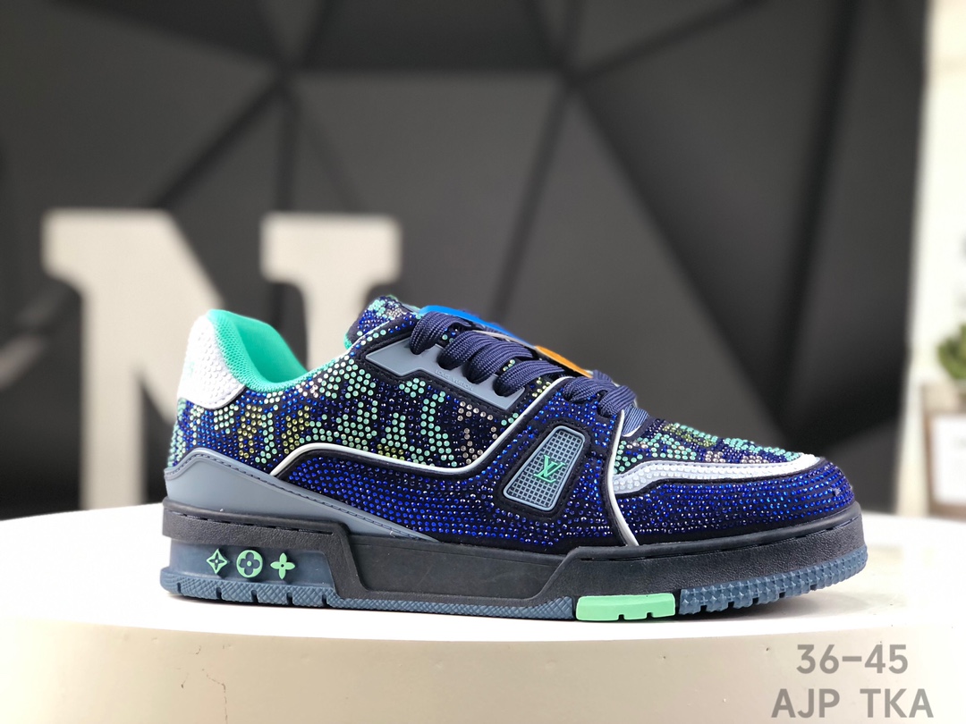 L0vis Vvtt0n Trainer Crystal Embellished Sneakers Replica