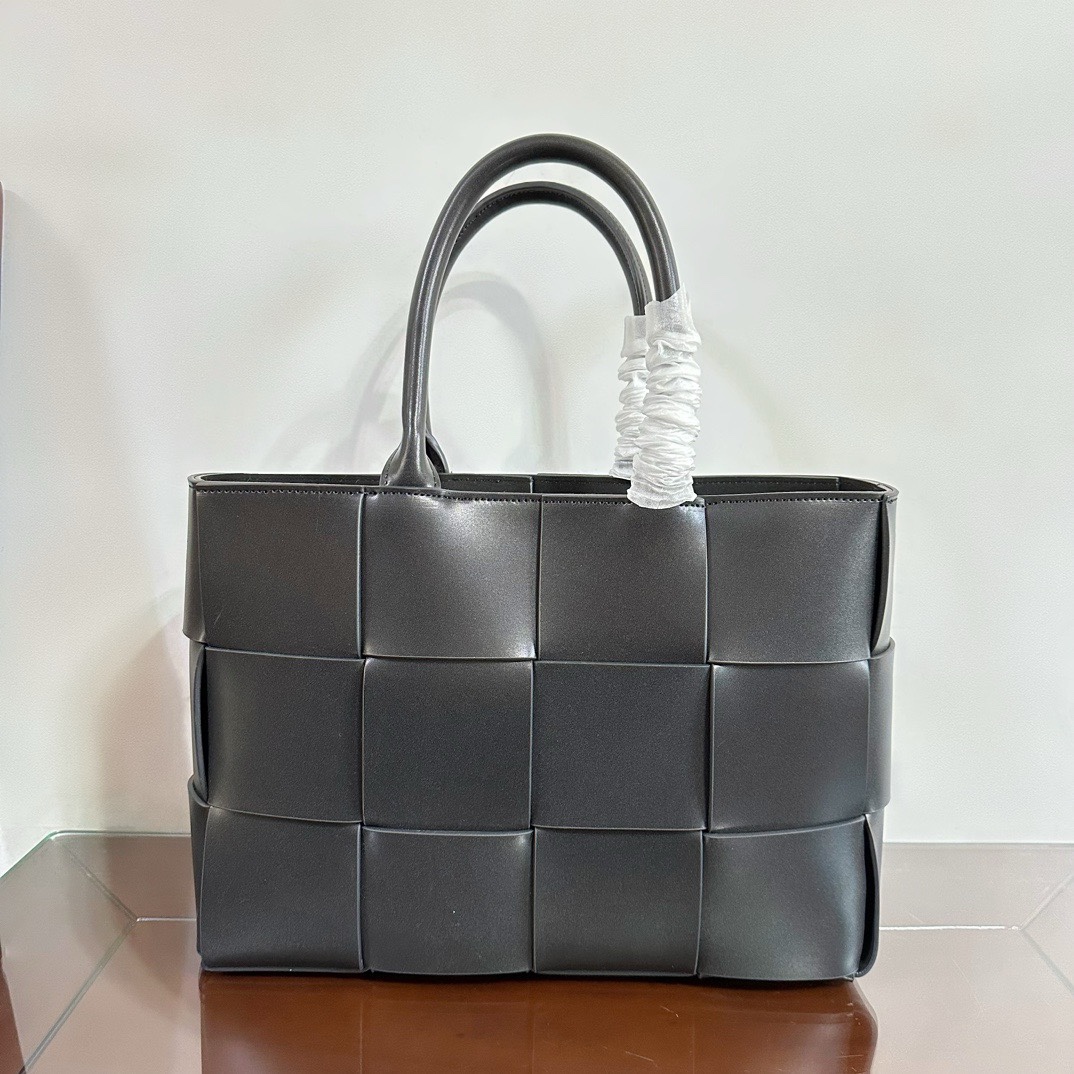 Best Replica B0tt*ga Ven*ta Bags(ColaReps)