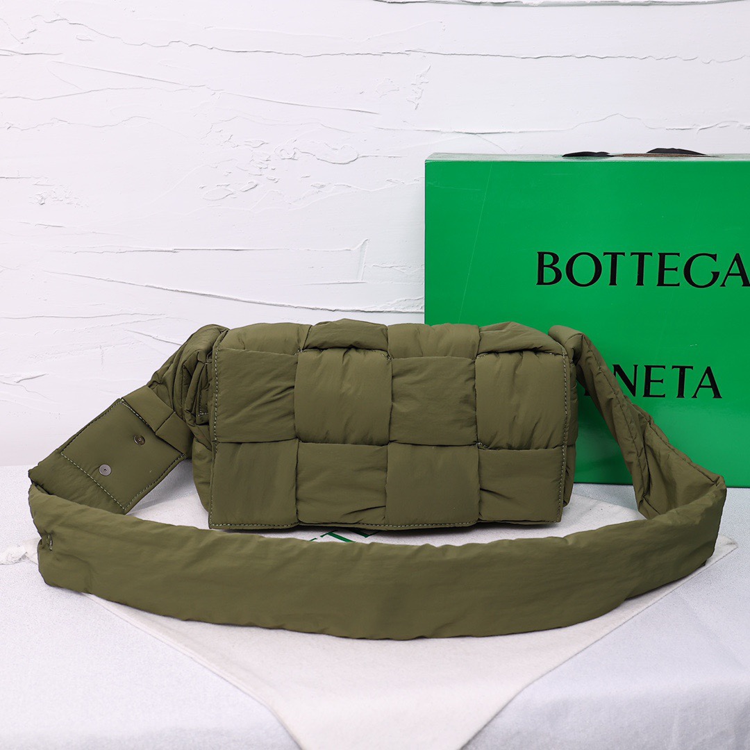 Best Replica B0tt*ga Ven*ta Bags(ColaReps)