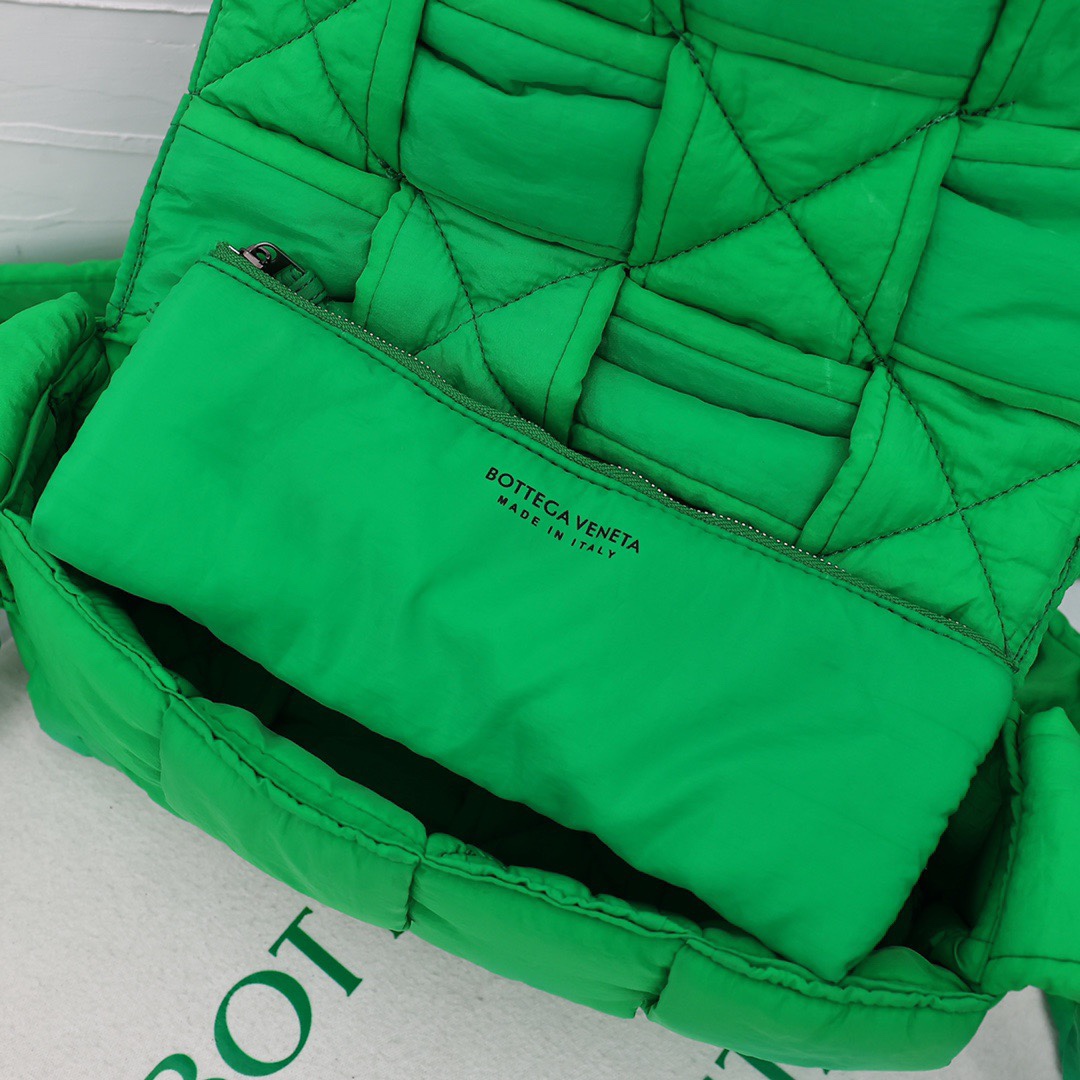 Best Replica B0tt*ga Ven*ta Bags(ColaReps)