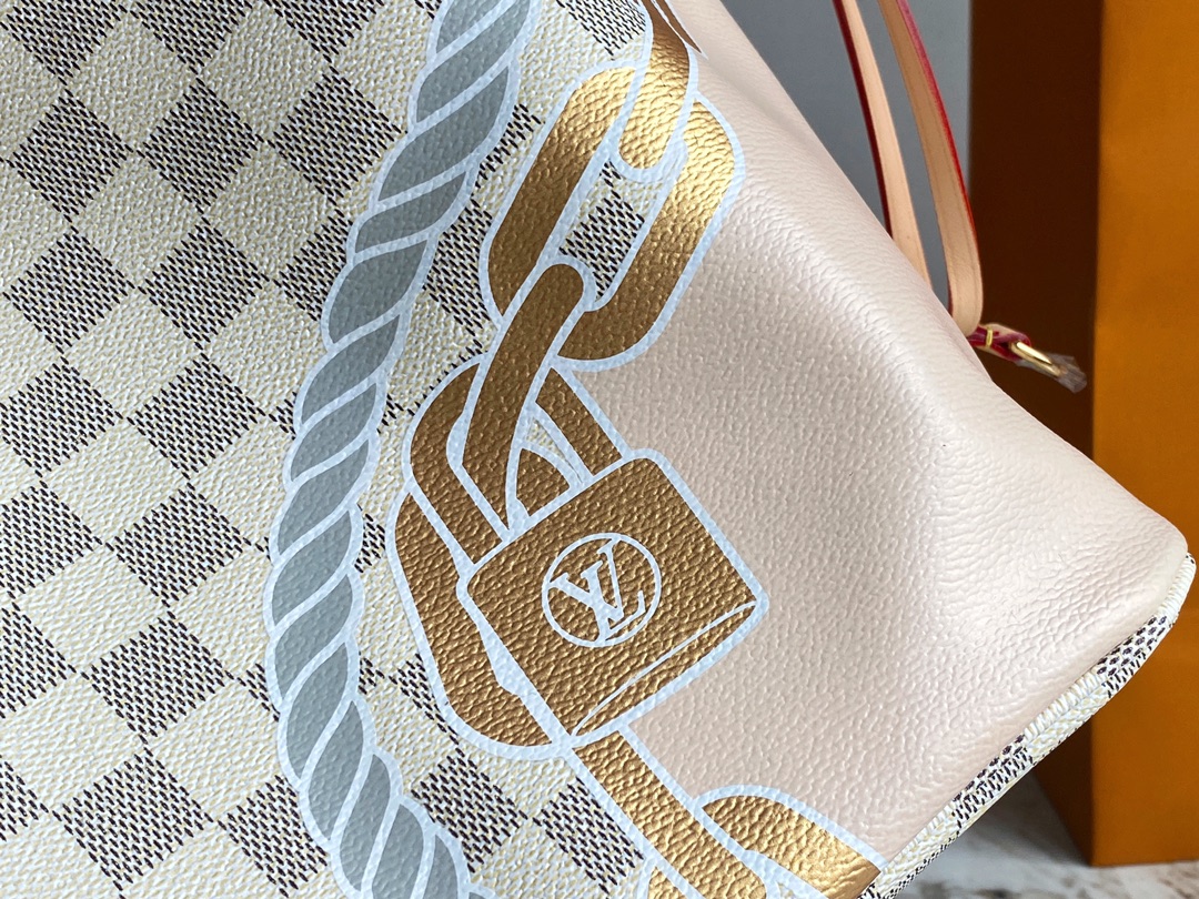 L0vis Vvtt0n Damier Azur