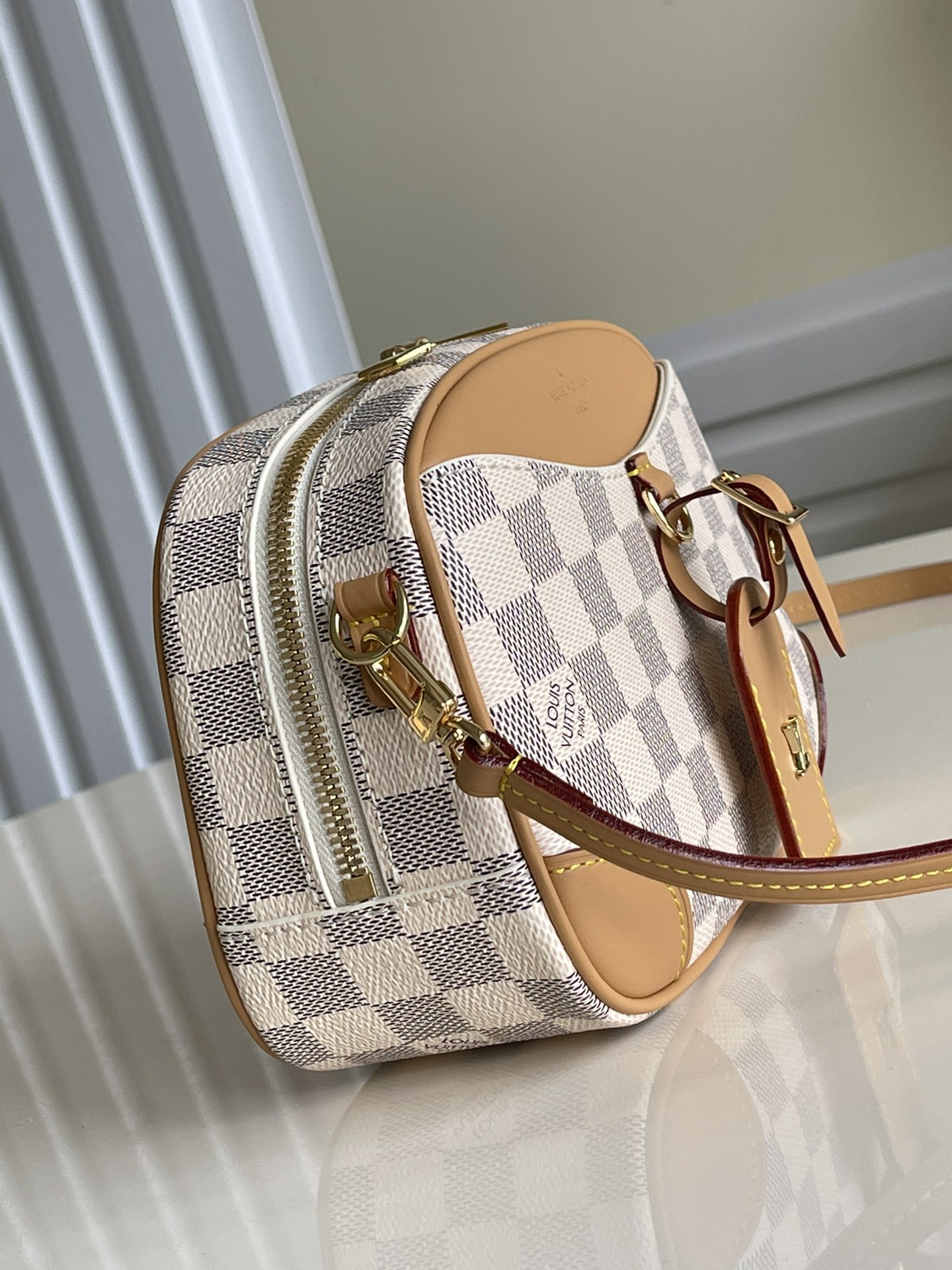L0vis Vvtt0n Damier Azur