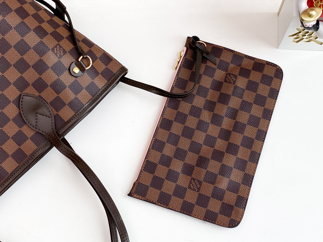 L0vis Vvtt0n Damier Azur