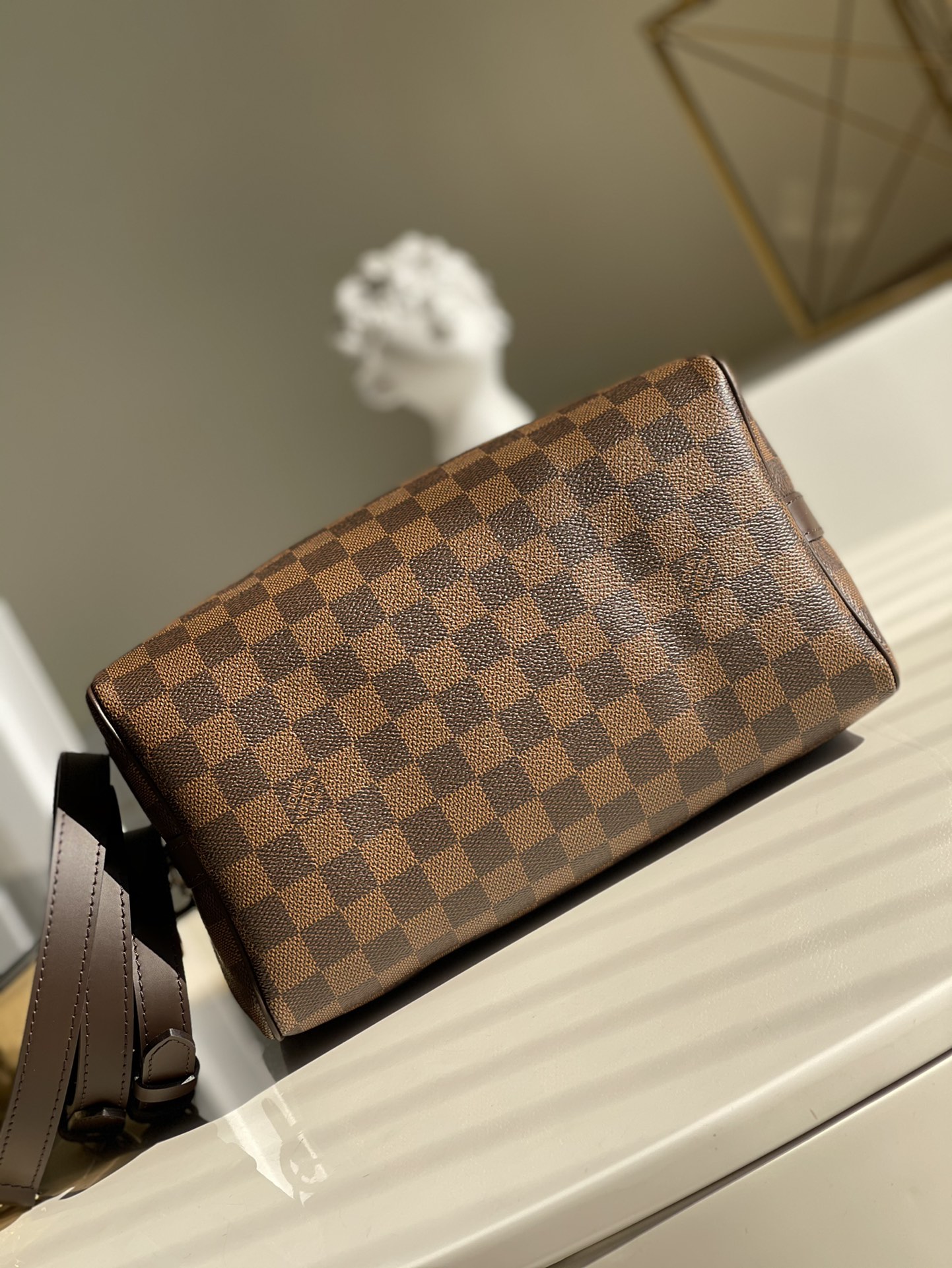 L0vis Vvtt0n Damier Ebene