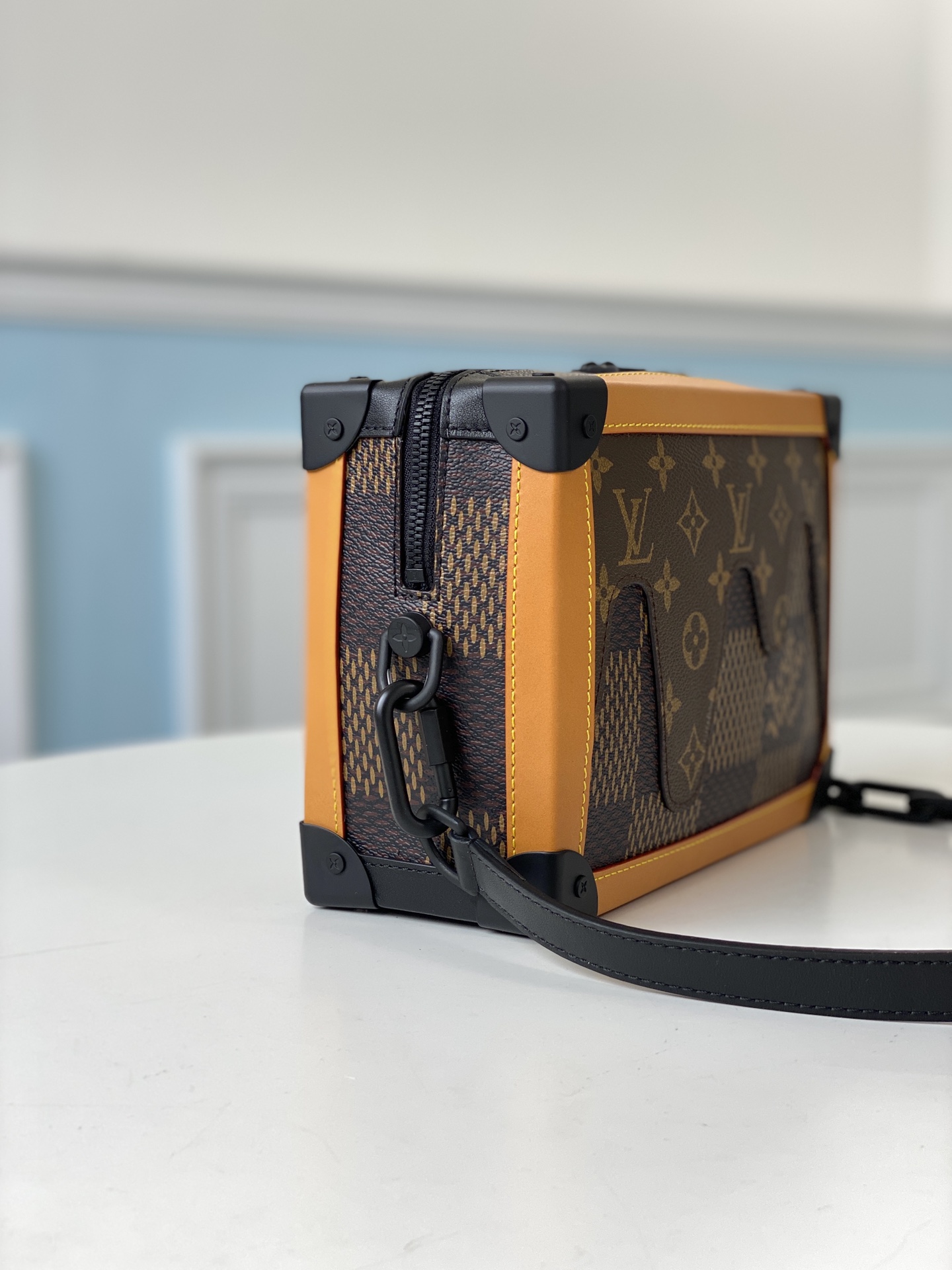 L0vis Vvtt0n Damier Ebene