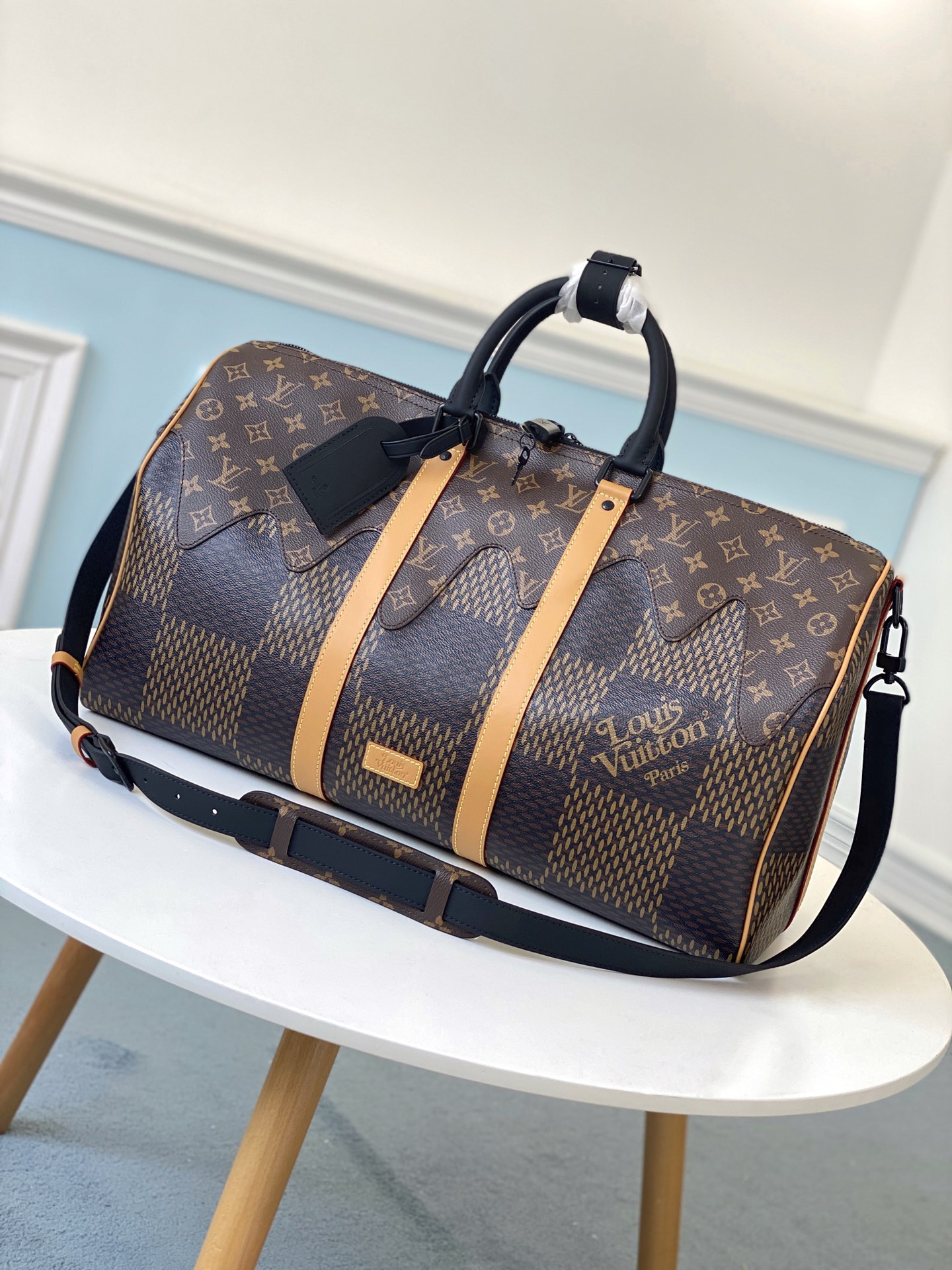 L0vis Vvtt0n Damier Ebene