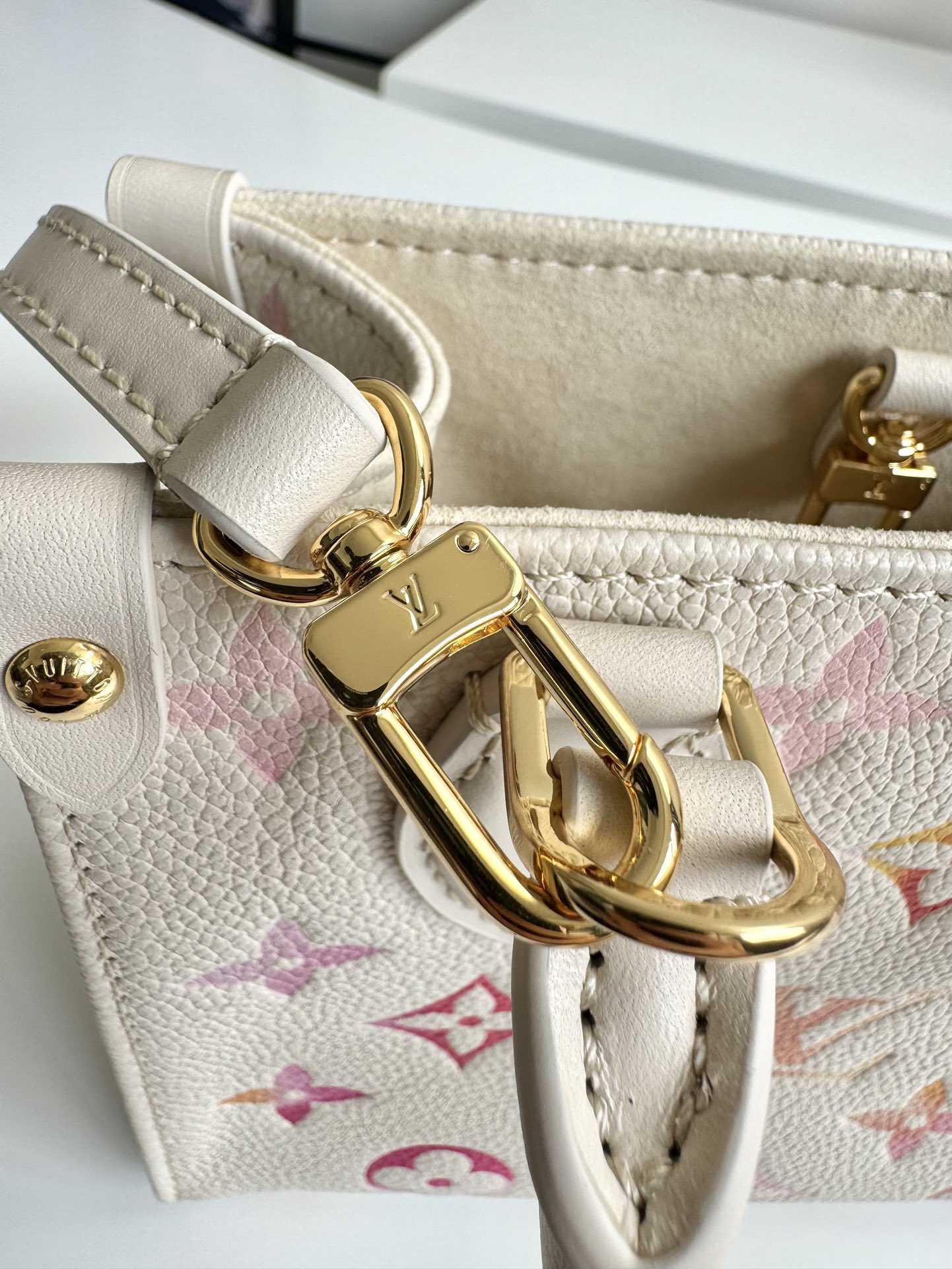 L0vis Vvtt0n Monogram Empreinte