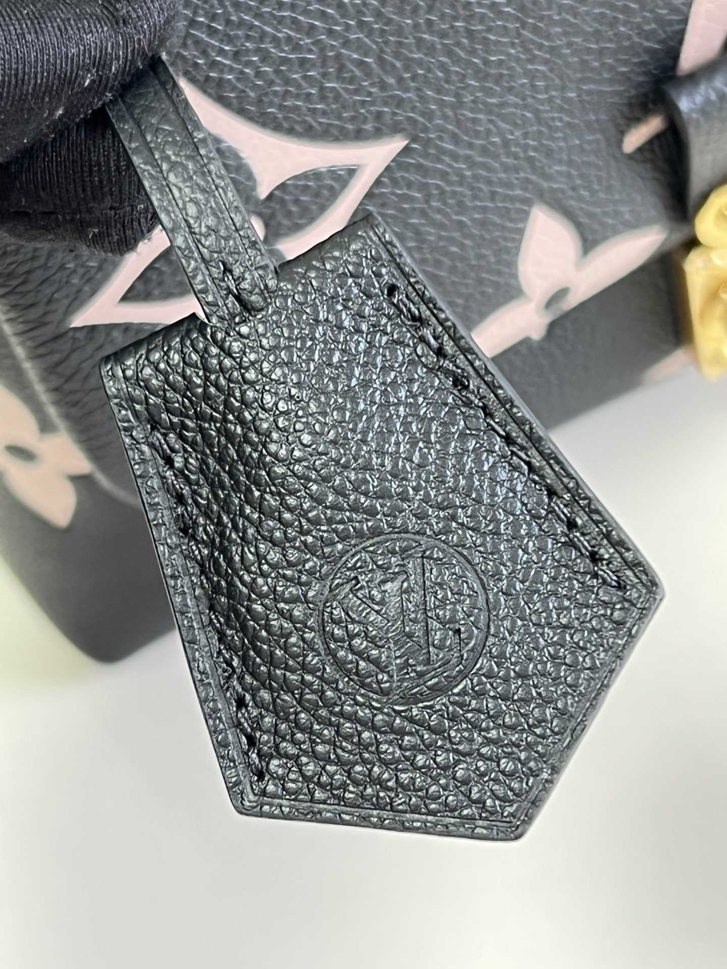 L0vis Vvtt0n Monogram Empreinte