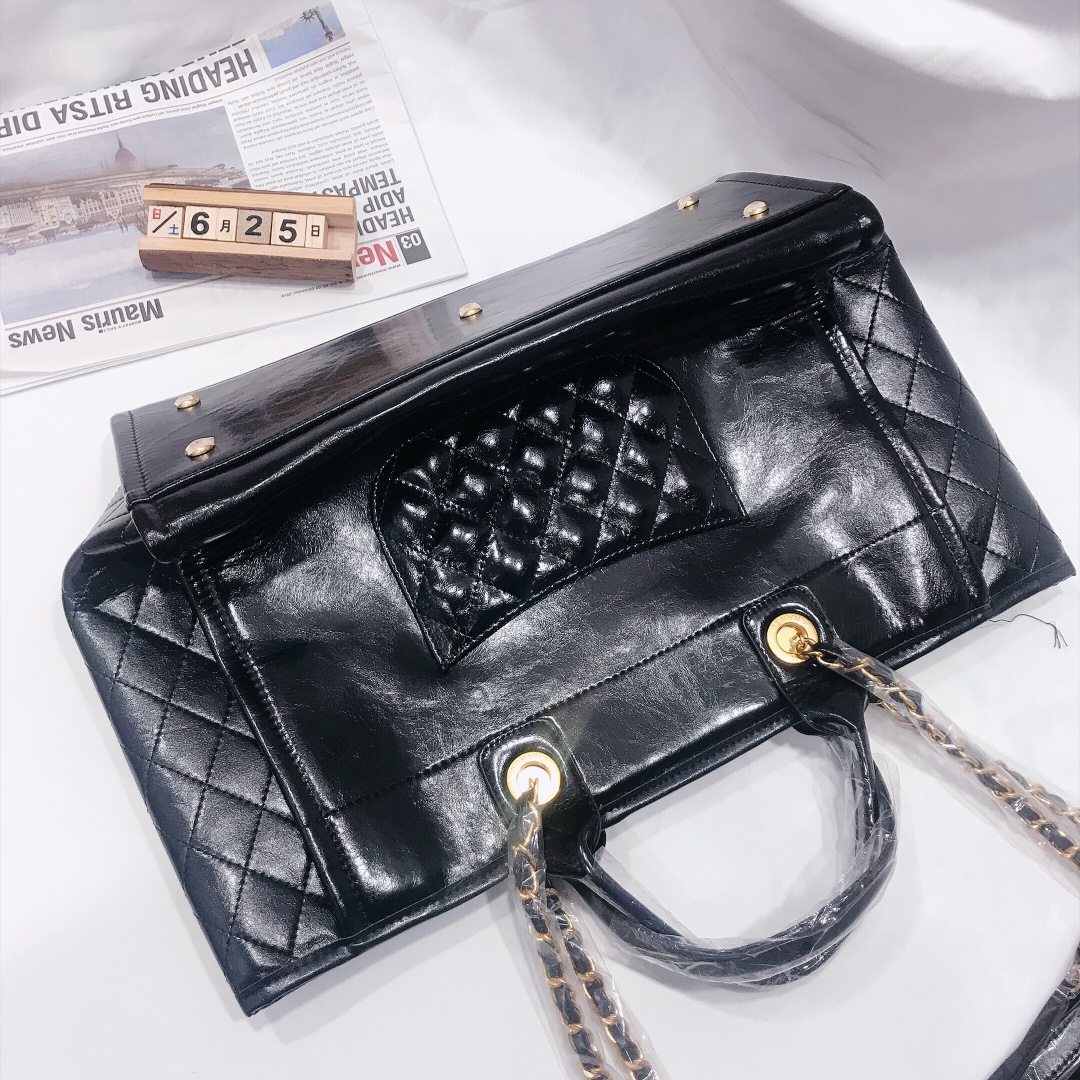 Ch**el Timeless Zip Tote Caviar Large